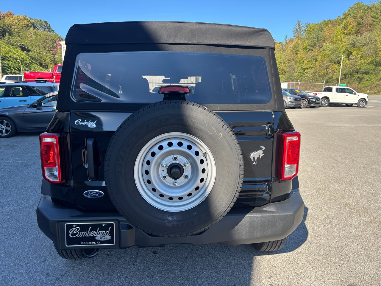 New 2025 Ford Bronco 4-Door image 3