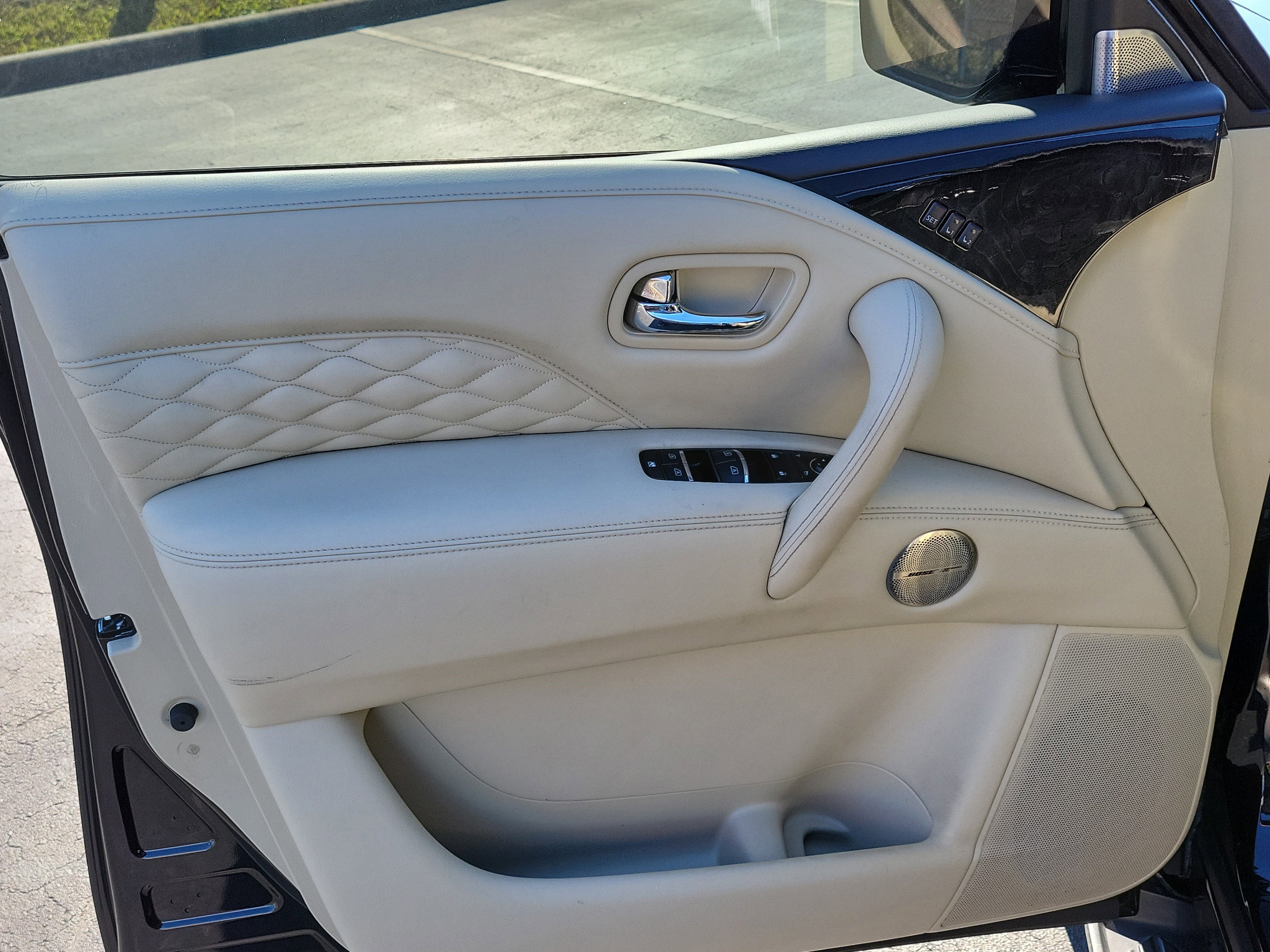 Used 2023 INFINITI QX80 Sensory w/ Cargo Package image 18