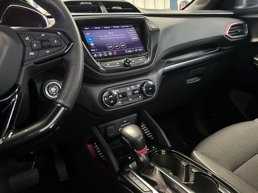 Used 2023 Chevrolet TrailBlazer RS w/ Sun and Liftgate Package image 20