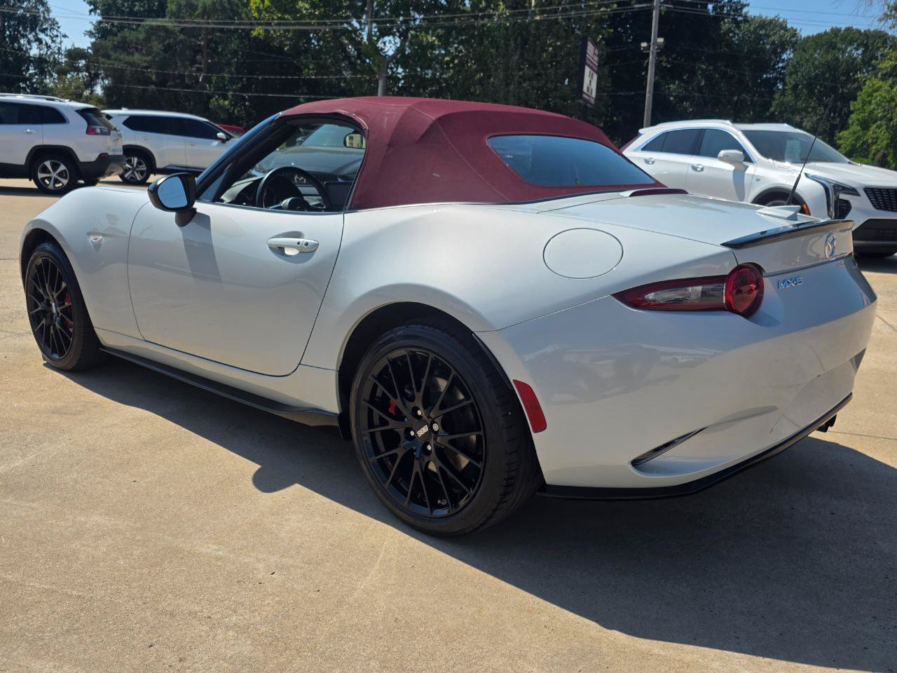 Used 2018 MAZDA MX-5 Miata Club w/ Brembo/BBS Recaro Package RWD image 15