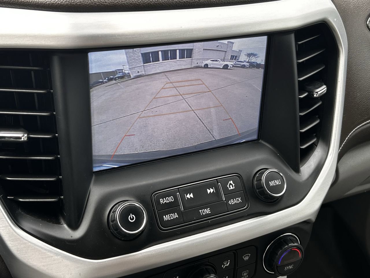 Used 2019 GMC Acadia SLT image 17