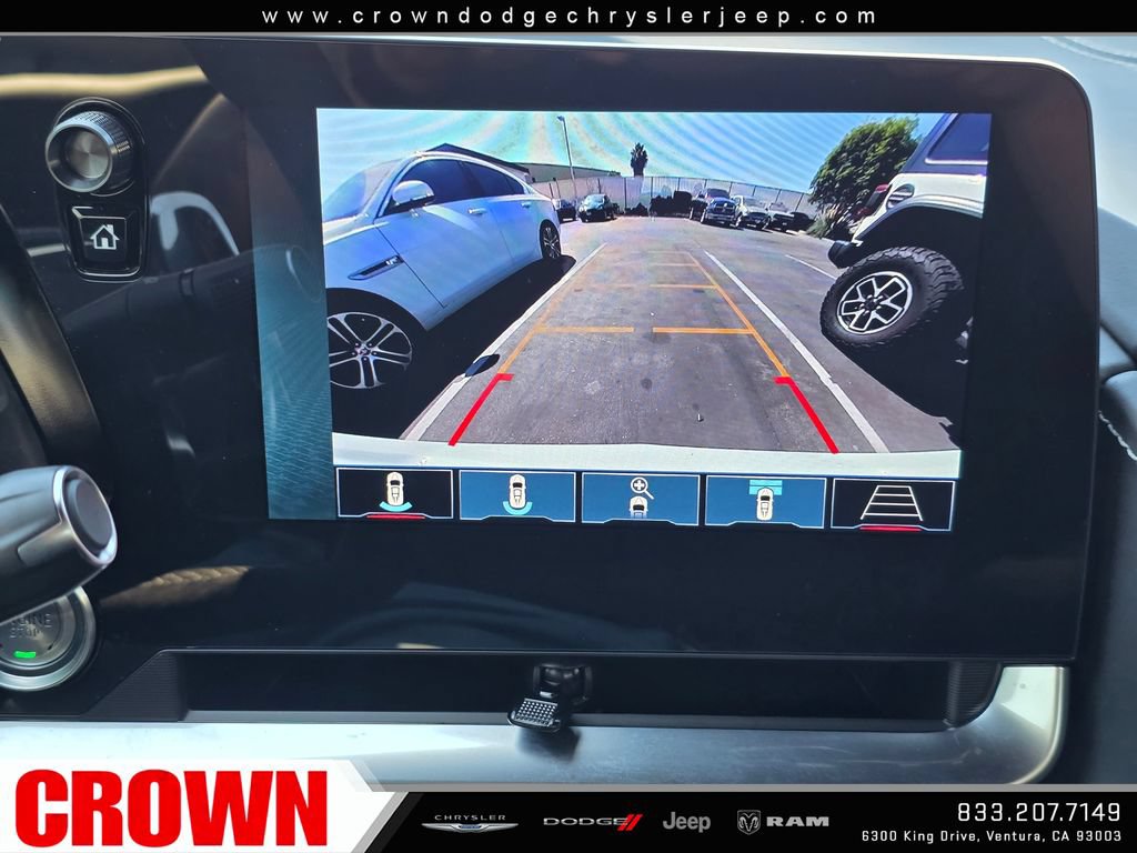 Used 2024 Chevrolet Corvette Stingray Premium Conv w/ Z51 Performance Package RWD image 28