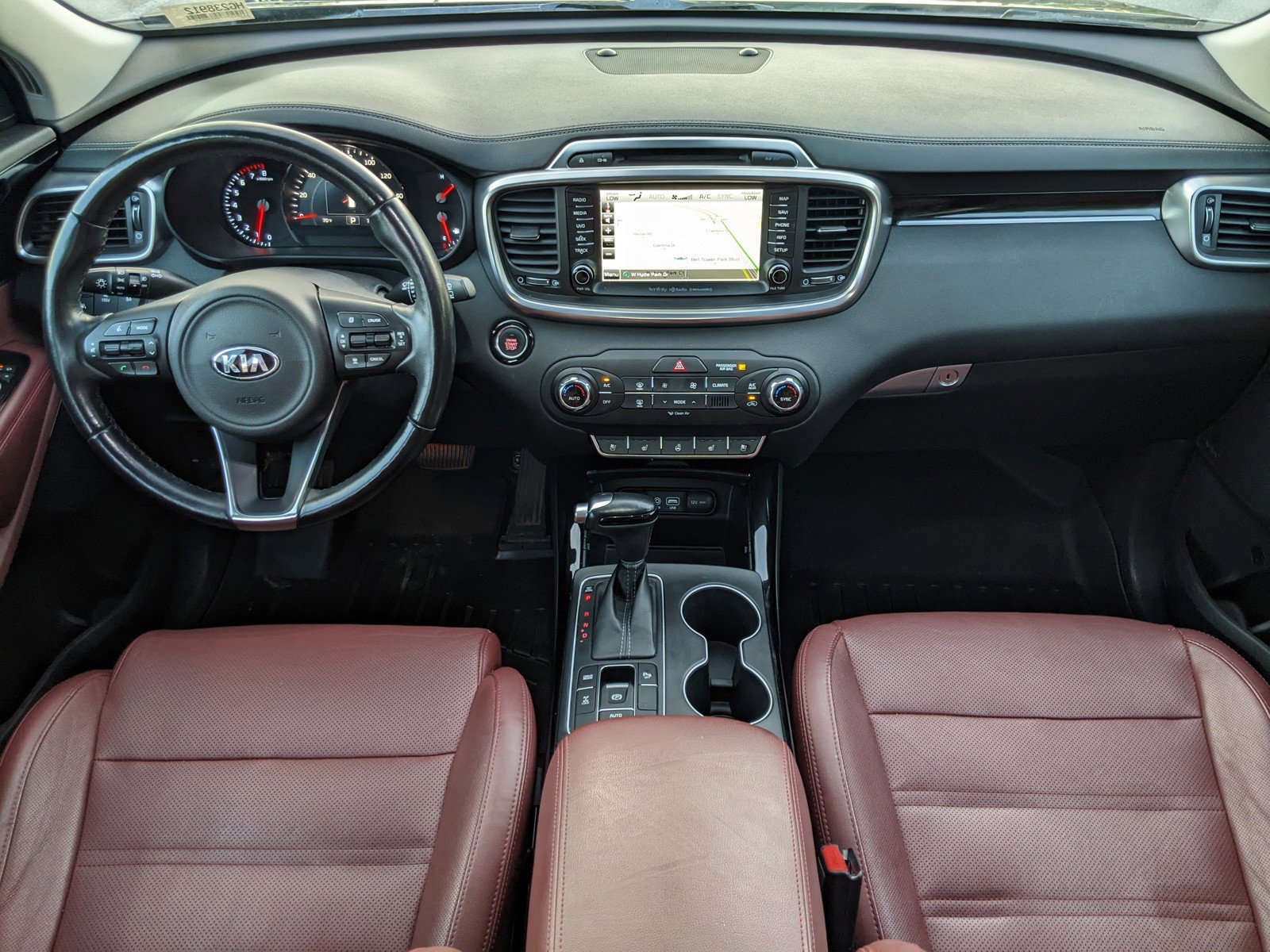 Used 2017 Kia Sorento SX image 13