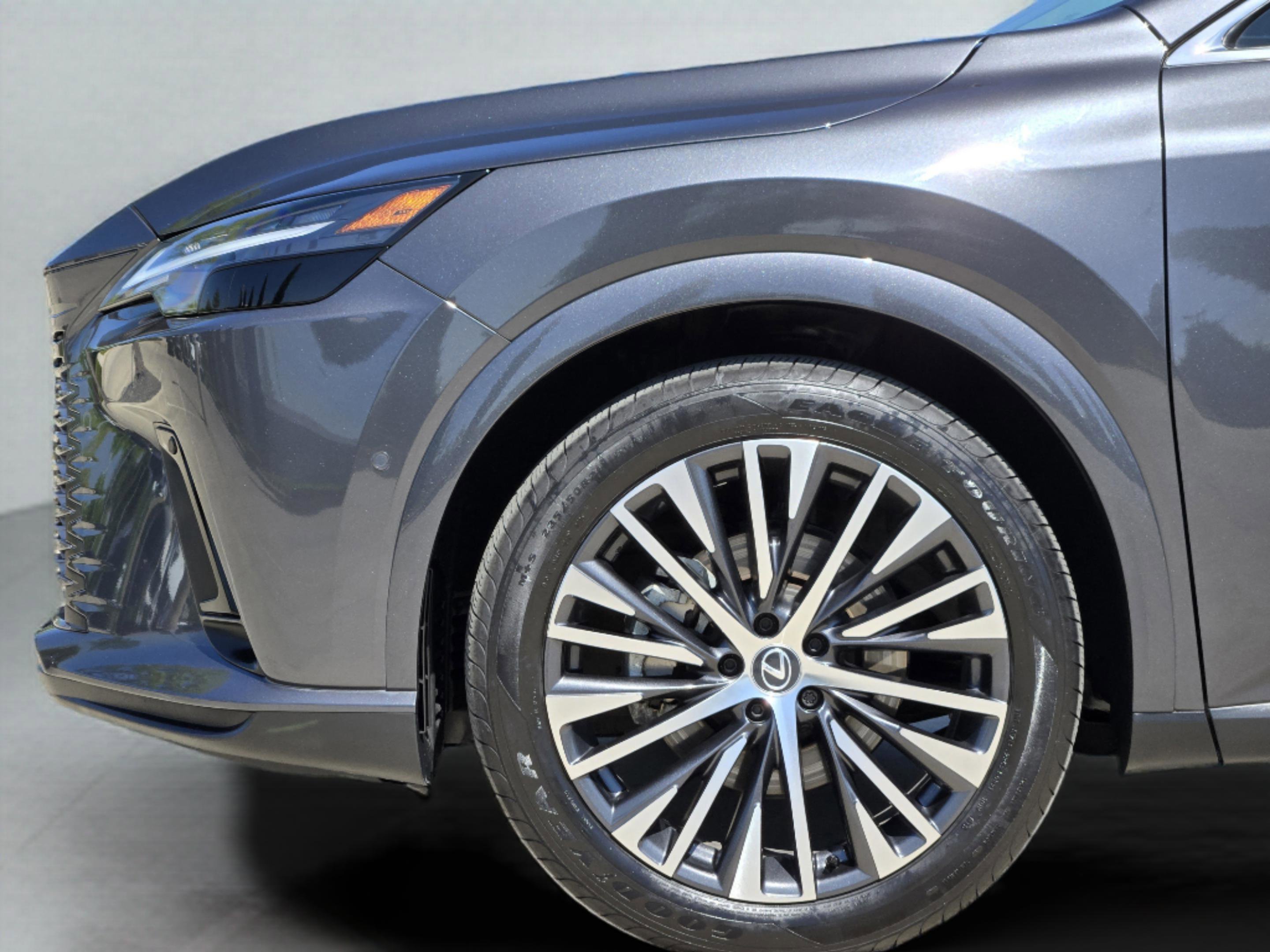 Used 2024 Lexus RX 350 Premium Plus w/ Convenience Package image 35