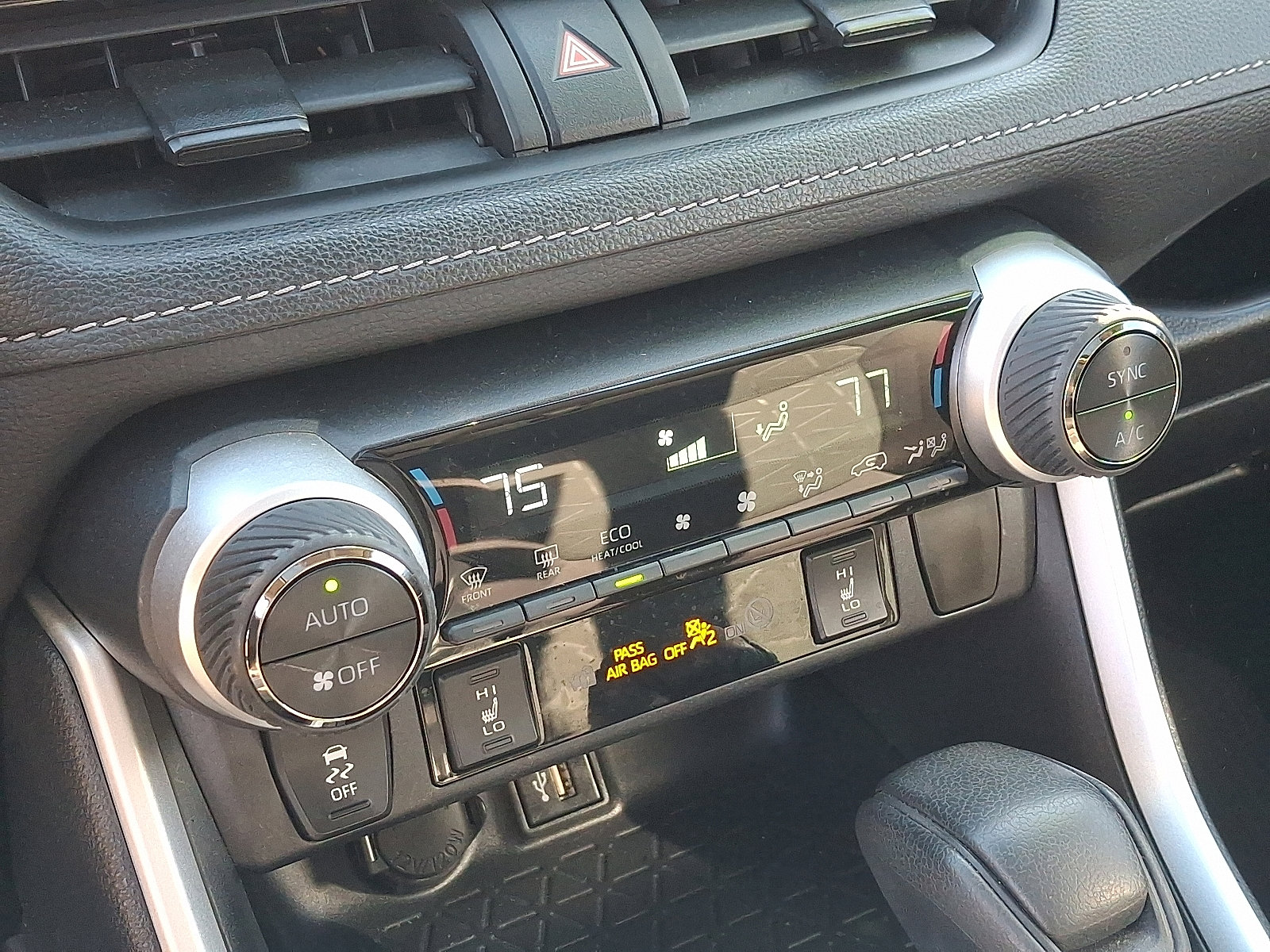 Certified 2024 Toyota RAV4 XLE w/ Convenience Package image 17