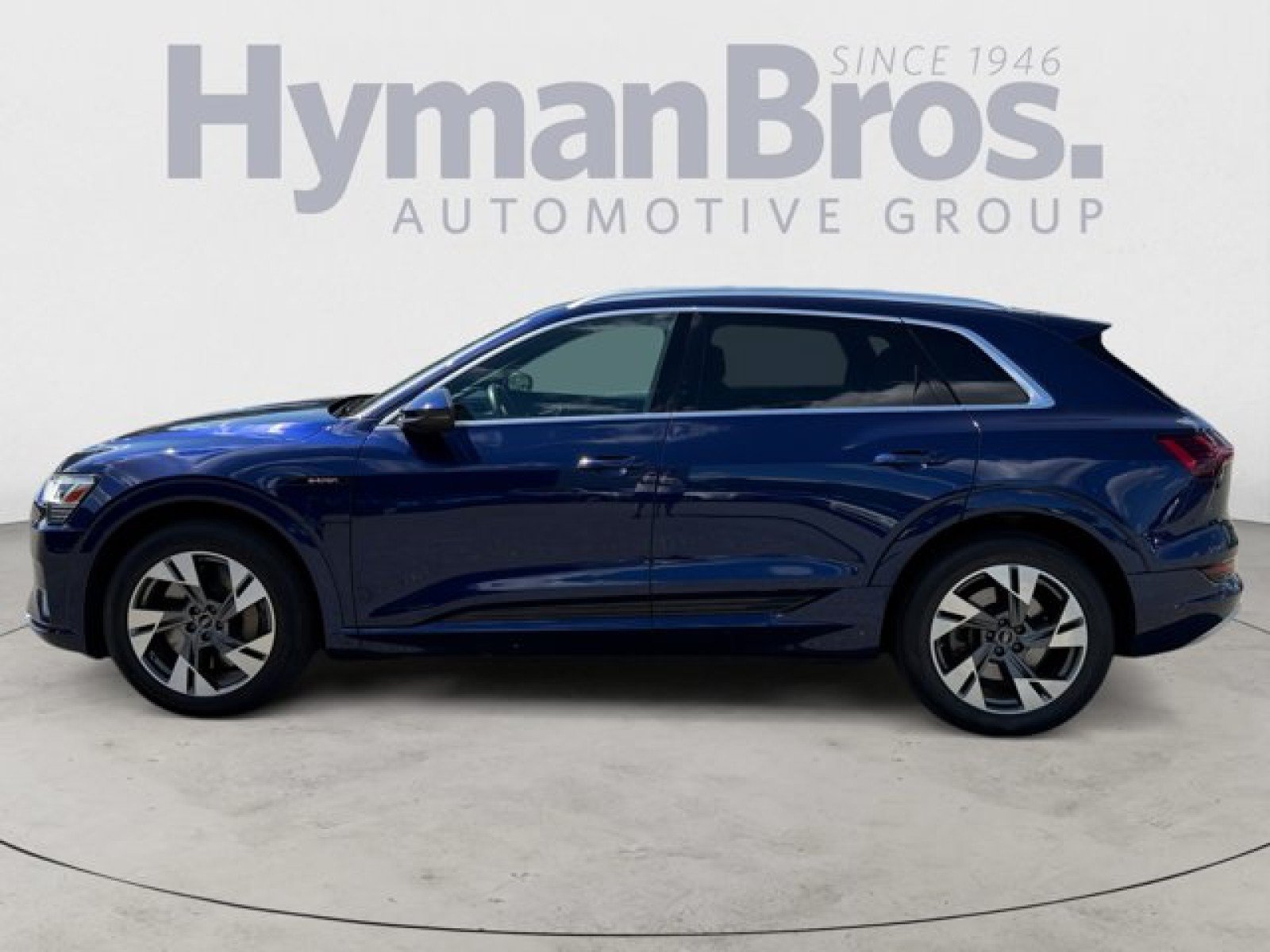 Used 2022 Audi e-tron Premium AWD/4WD image 6