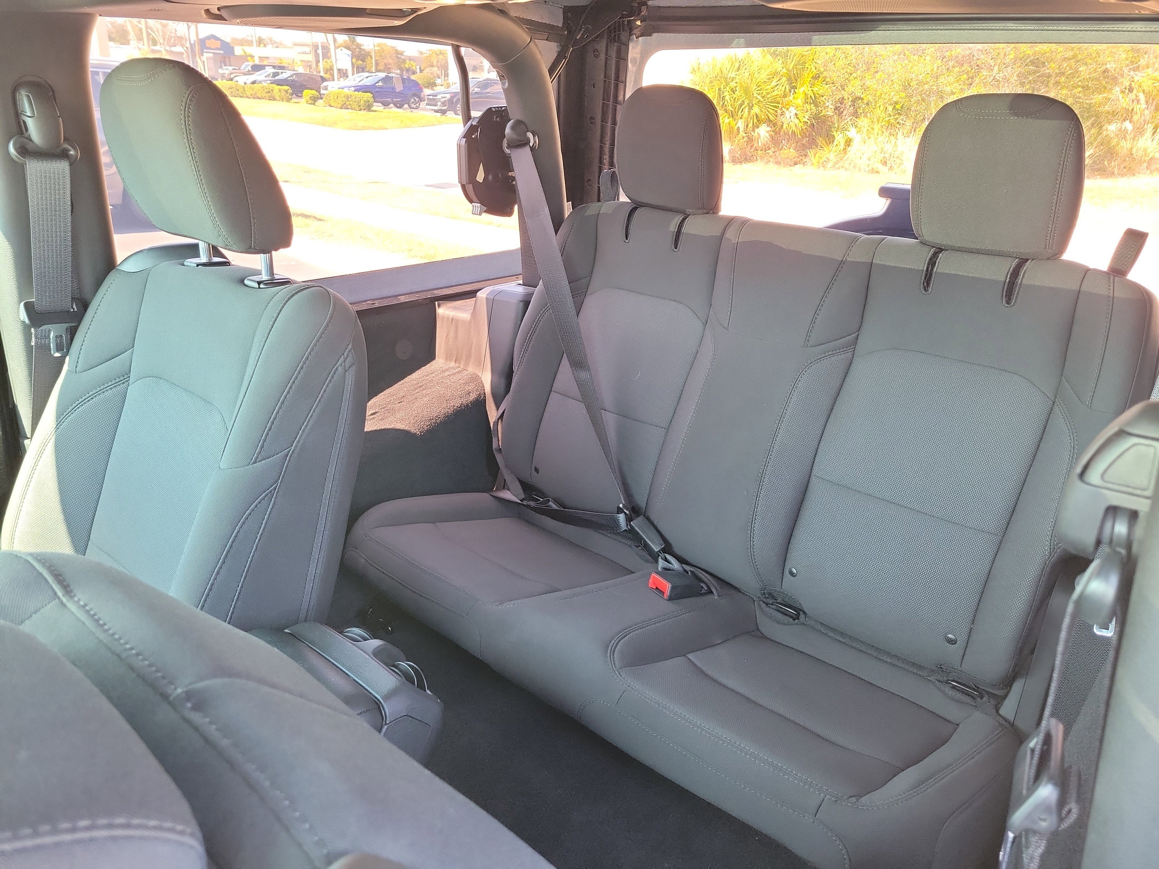 Used 2022 Jeep Wrangler Willys image 15