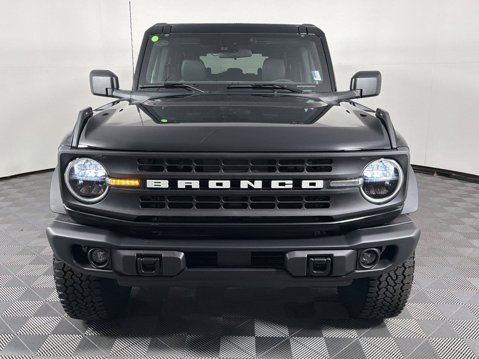New 2026 Ford Bronco Big Bend w/ Black Diamond Package AWD/4WD image 2