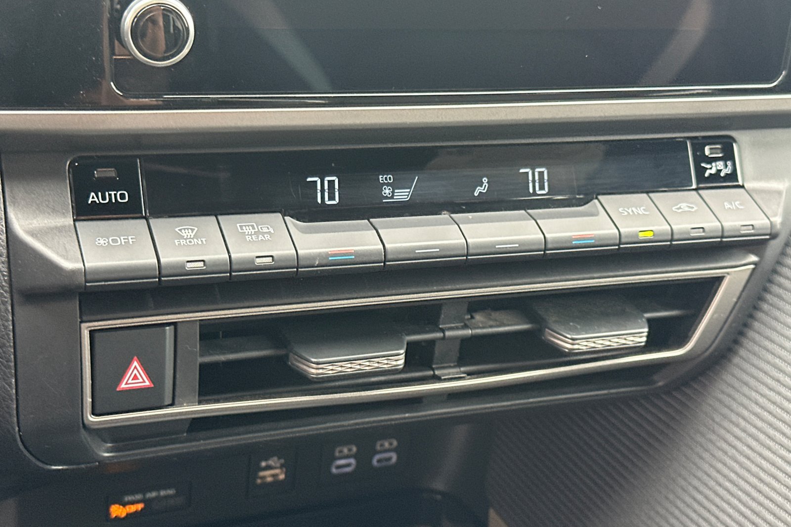 Certified 2025 Toyota Camry SE FWD image 23