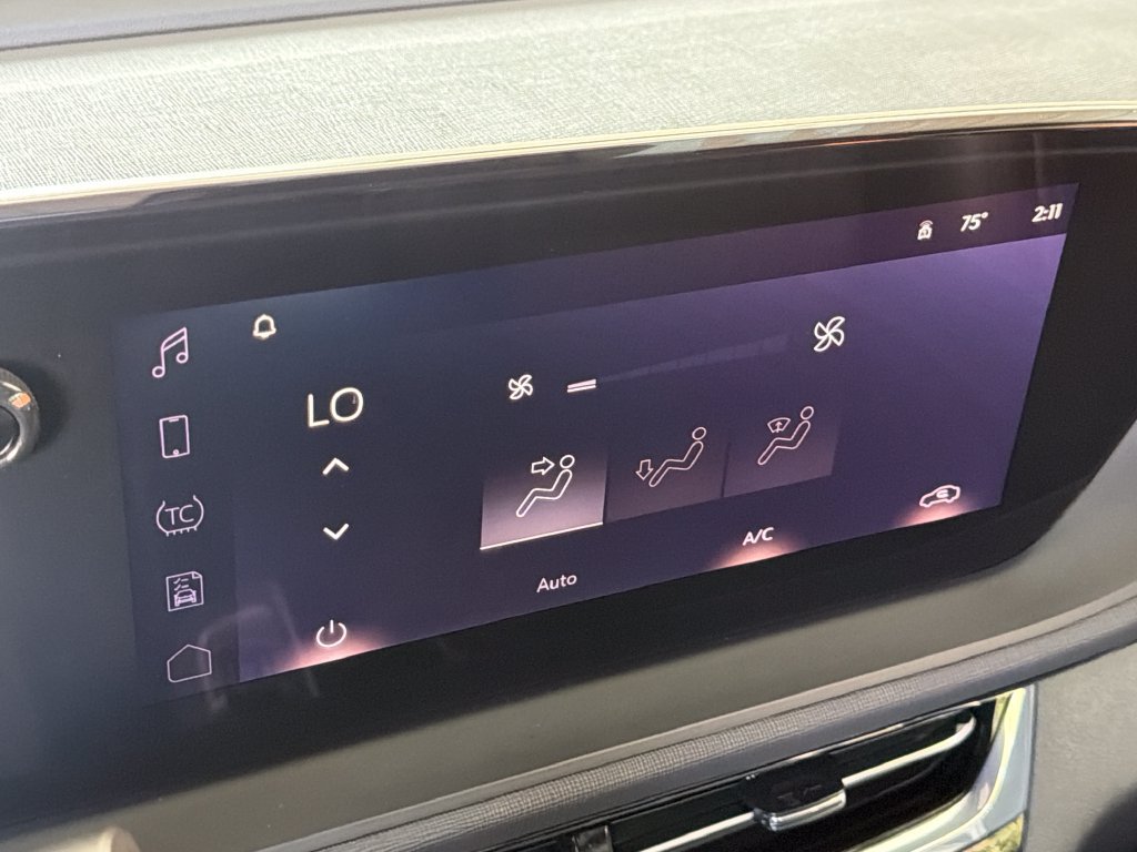 Used 2025 Buick Envista Avenir FWD image 7