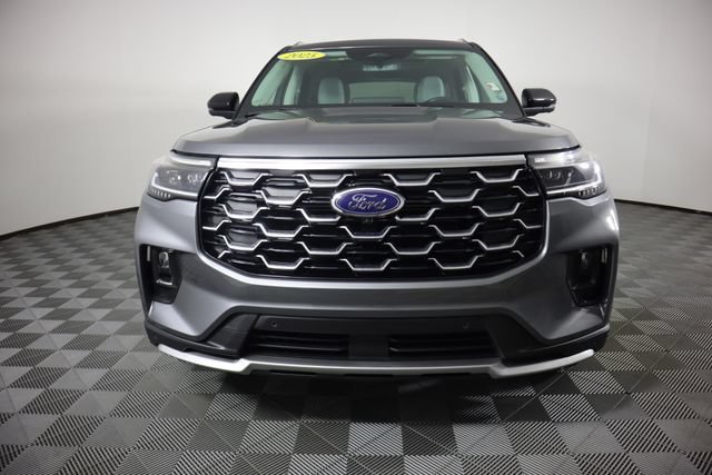 Used 2025 Ford Explorer Platinum w/ Ultimate Package AWD/4WD image 8