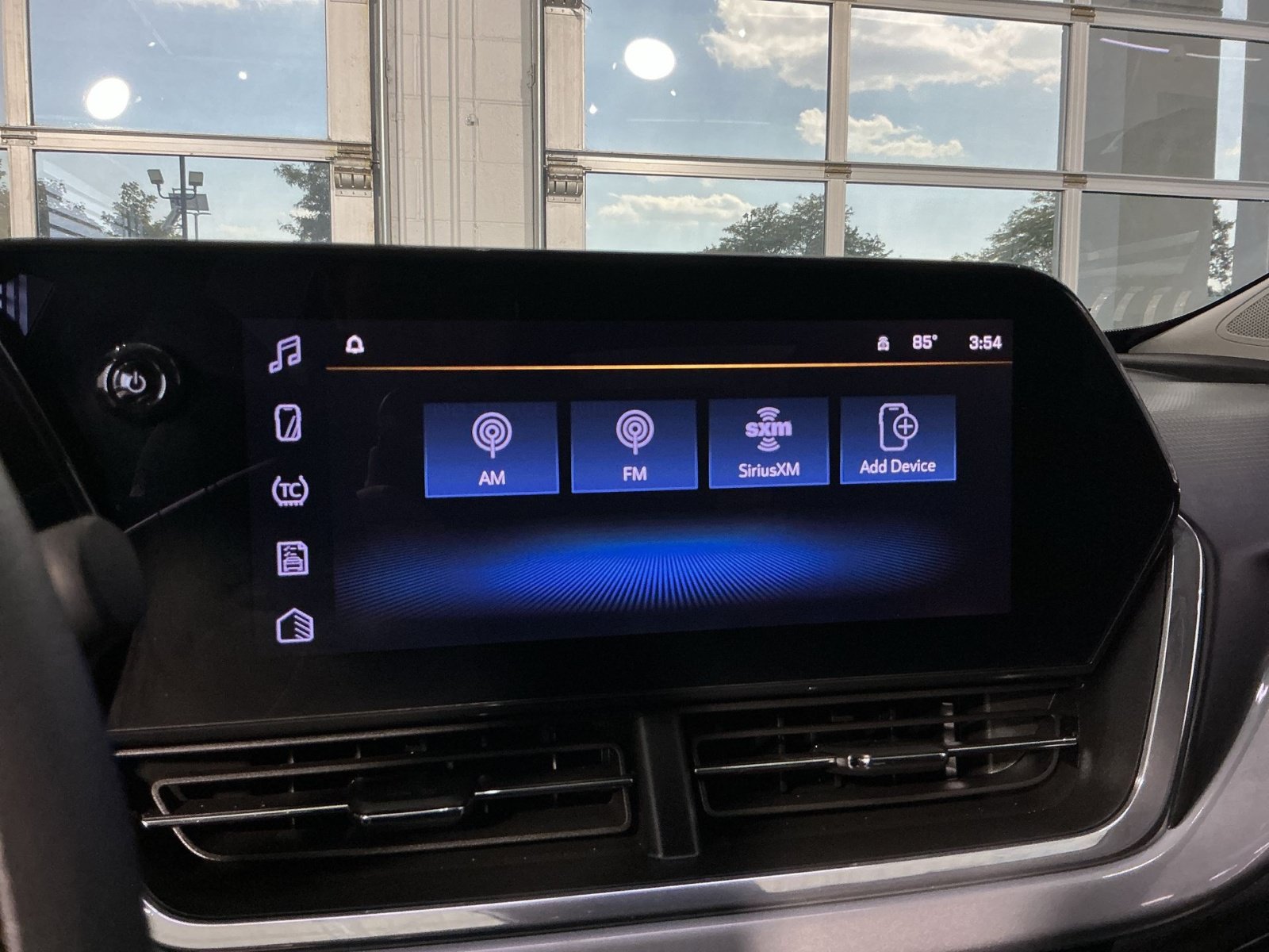 Used 2024 Chevrolet Trax LT FWD image 19