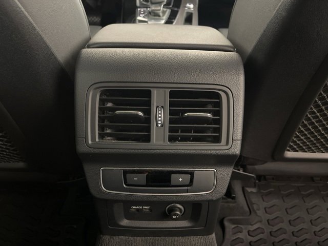 Used 2022 Audi Q5 2.0T Premium w/ Convenience Package image 17