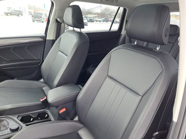 Used 2022 Volkswagen Tiguan SE image 5