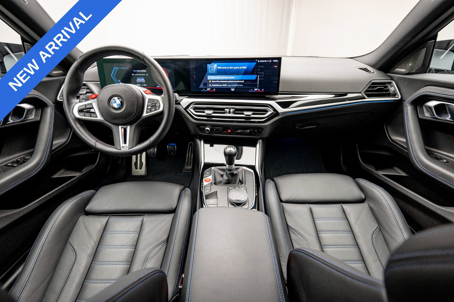 Used 2023 BMW M2 w/ Lighting Package RWD image 10