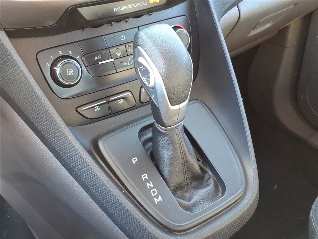 Used 2022 Ford Transit Connect XLT image 21