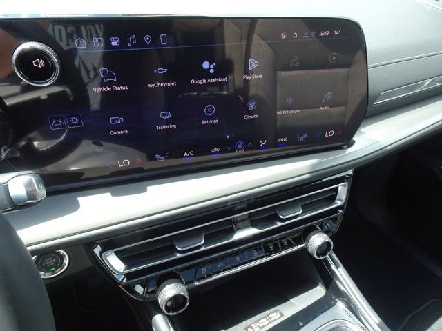 New 2026 Chevrolet Traverse LT w/ Sun and Wheel Package FWD image 9