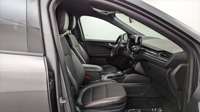 Used 2025 Ford Escape ST-Line Select AWD/4WD image 22