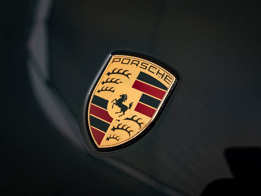 Certified 2024 Porsche Macan image 25