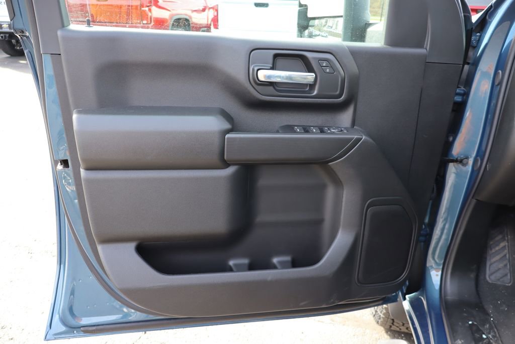 New 2026 Chevrolet Silverado 2500 Custom w/ Custom Value Package image 4