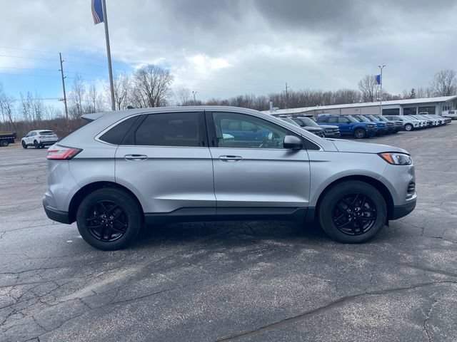 Used 2024 Ford Edge SEL AWD/4WD image 7