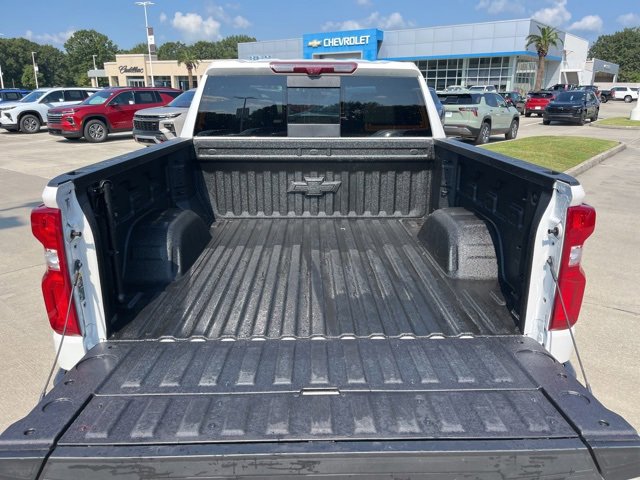 Used 2025 Chevrolet Silverado 1500 High Country w/ Technology Package image 9
