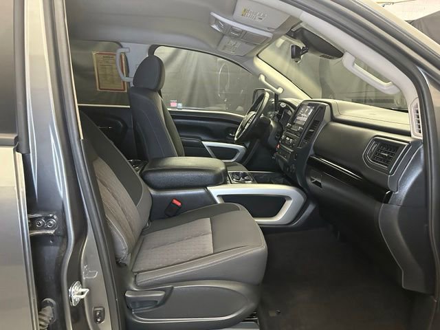 Used 2024 Nissan Titan SV w/ SV Convenience Package AWD/4WD image 15