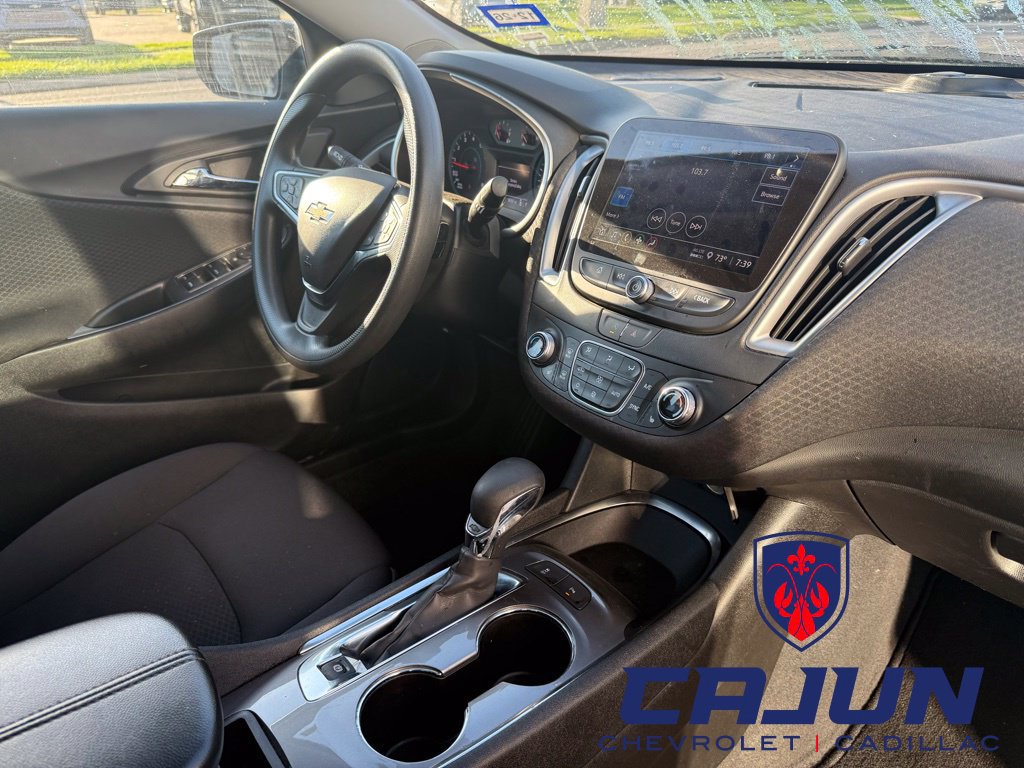 Used 2025 Chevrolet Malibu LT FWD image 14