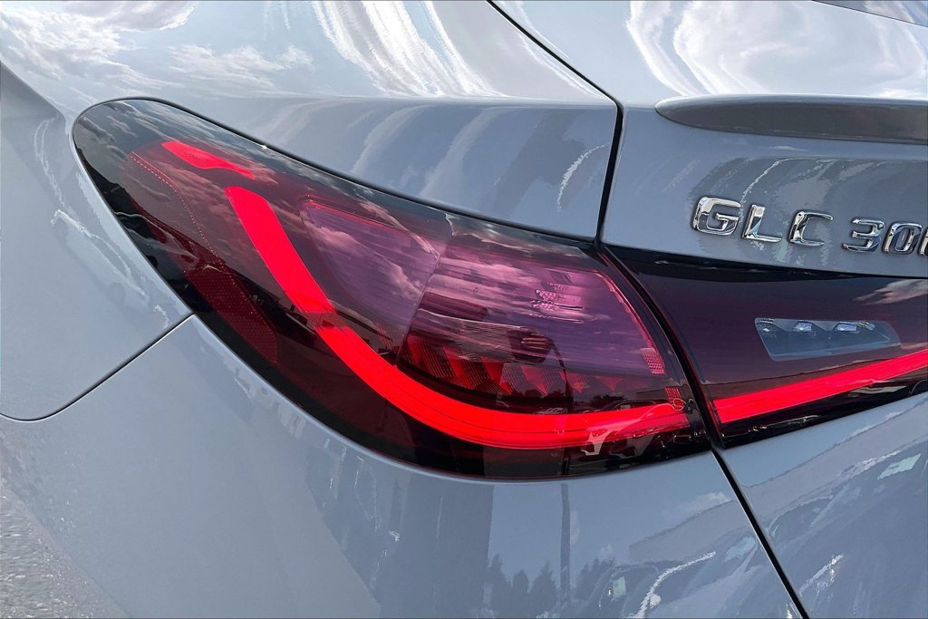 Certified 2025 Mercedes-Benz GLC 300 4MATIC w/ AMG Line image 24