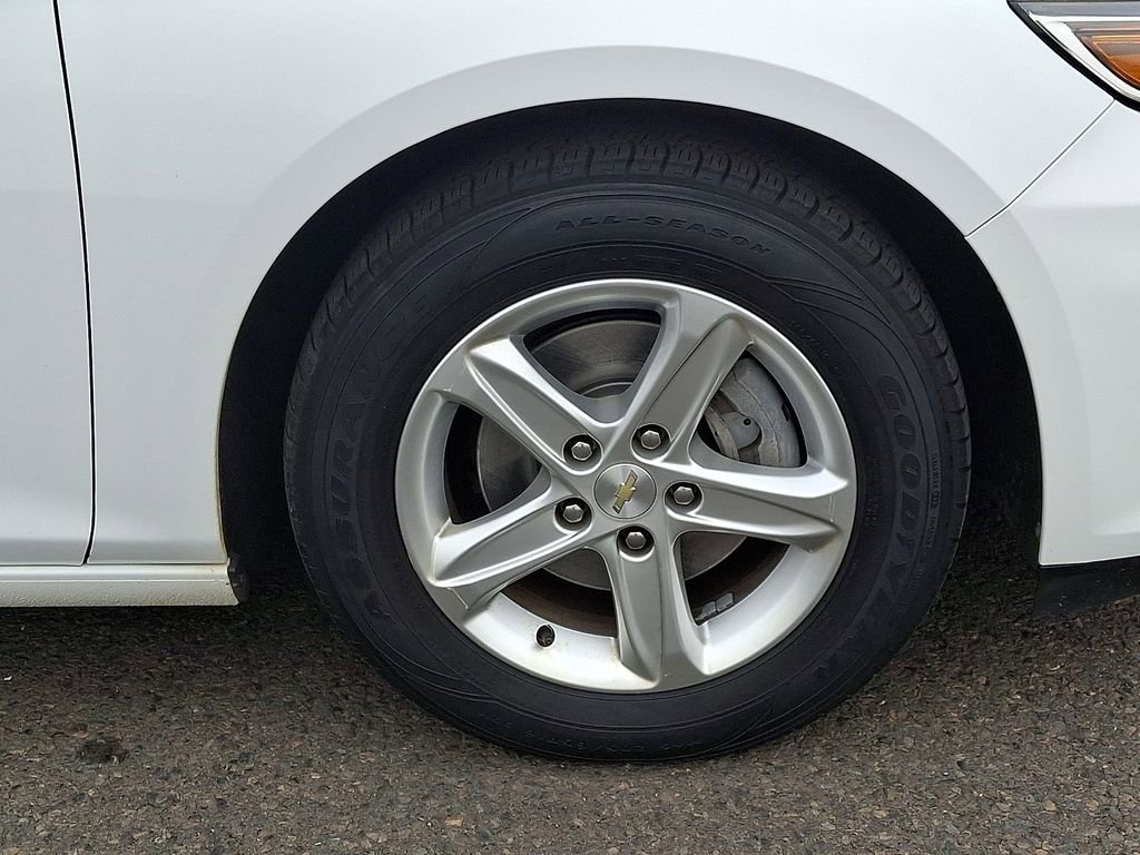 Used 2021 Chevrolet Malibu LS image 8