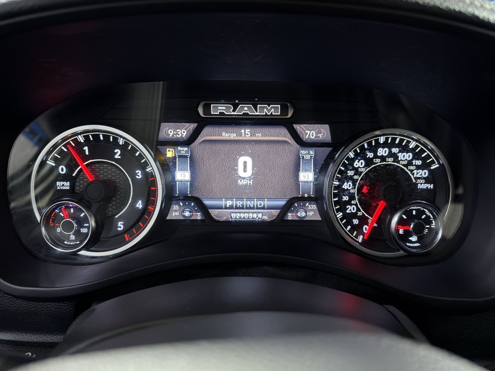 Used 2024 RAM 2500 Laramie AWD/4WD image 32