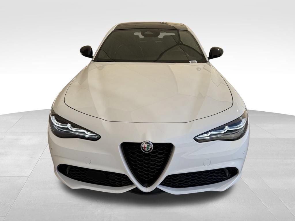 New 2025 Alfa Romeo Giulia RWD image 4