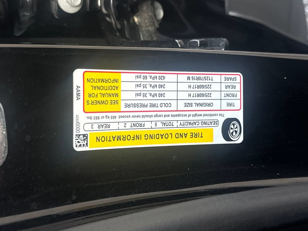Used 2025 Chevrolet Trax LT FWD image 33