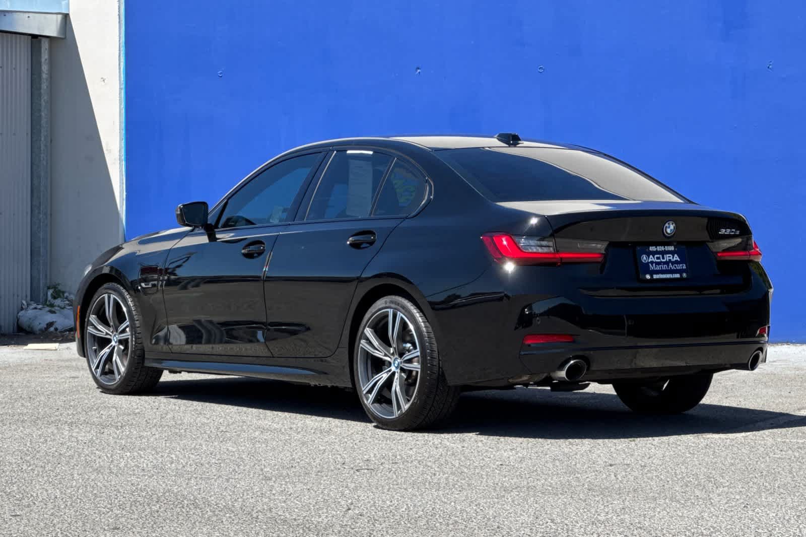 Used 2023 BMW 330e w/ Premium Package RWD image 5