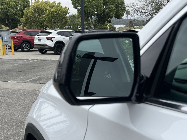 Used 2020 Chevrolet Traverse LS image 19