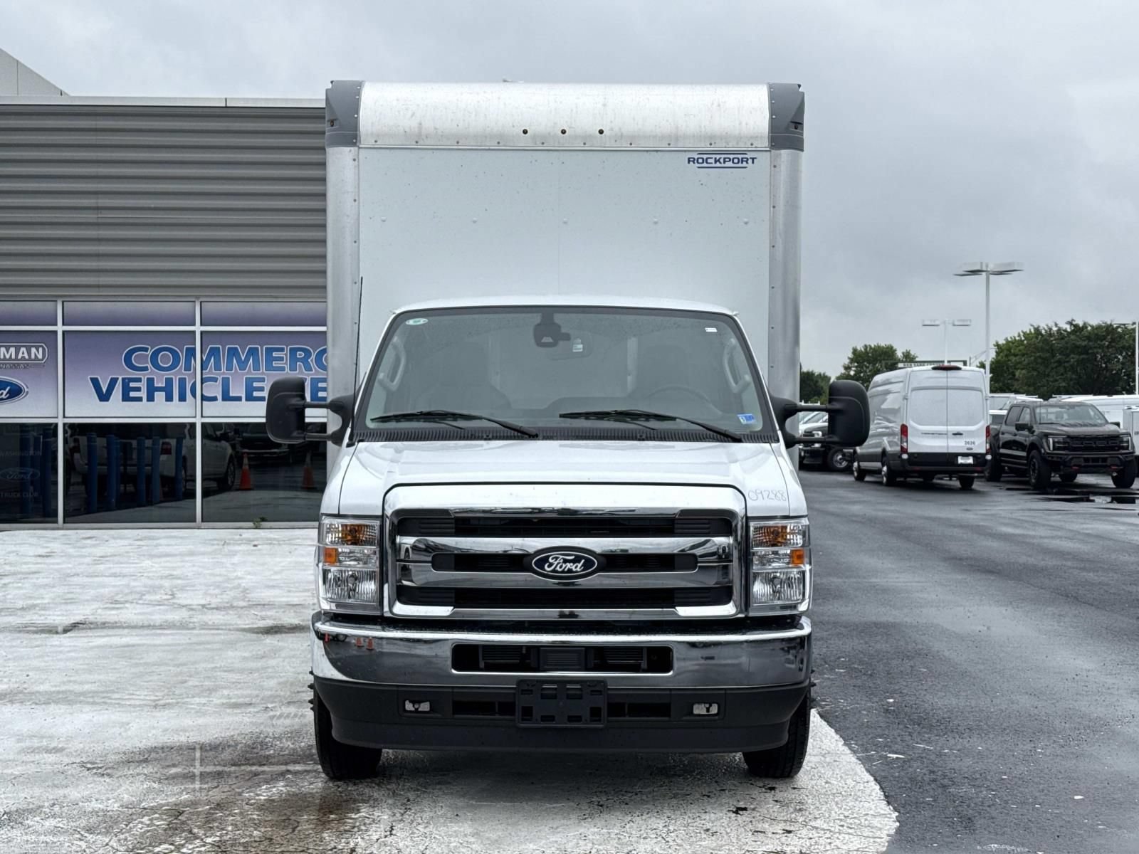 New 2027 Ford E-350 and Econoline 350 Super Duty w/ Power Equipment Group RWD image 8
