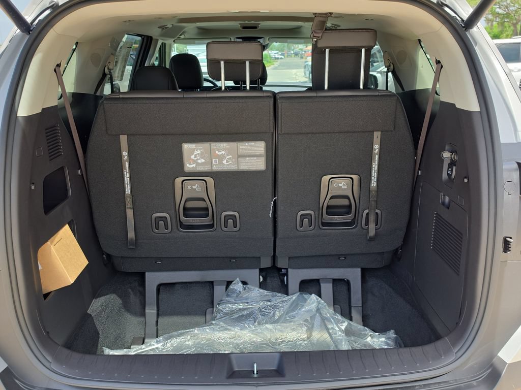 New 2026 Kia Carnival SX FWD image 10
