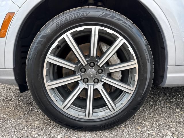 Used 2018 Audi Q7 3.0T Premium Plus w/ Premium Plus Package AWD/4WD image 28