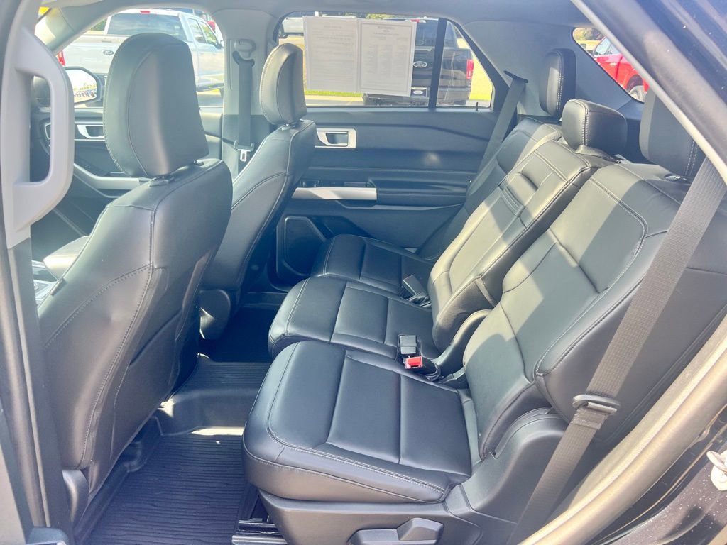 Used 2023 Ford Explorer XLT w/ Equipment Group 202A image 21