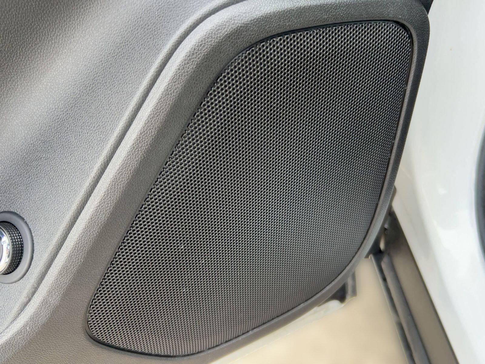 Certified 2024 Chevrolet Blazer LT w/ Convenience Package image 20