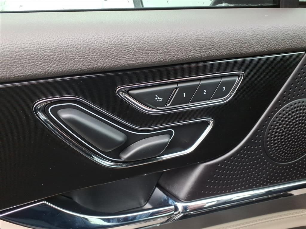 Used 2023 Lincoln Corsair Reserve image 14