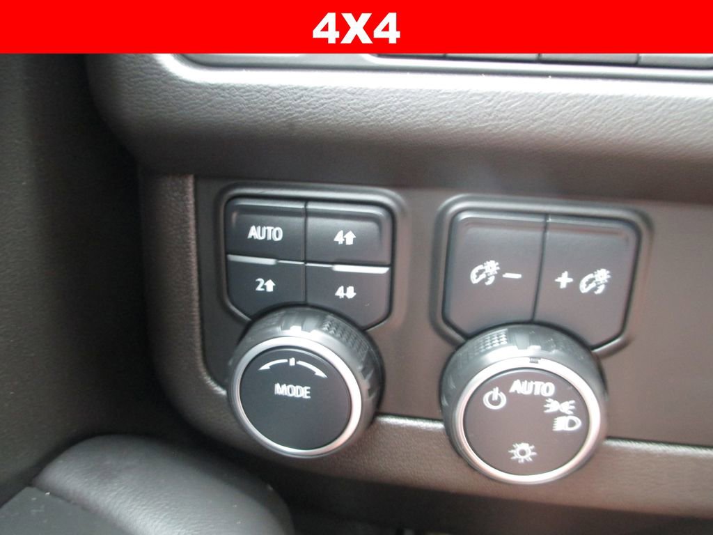 Used 2021 Chevrolet Tahoe Z71 w/ Rear Media and Nav Package AWD/4WD image 31