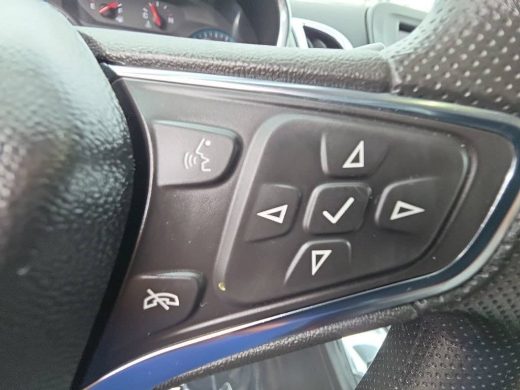 Used 2024 Chevrolet Equinox LS FWD image 12