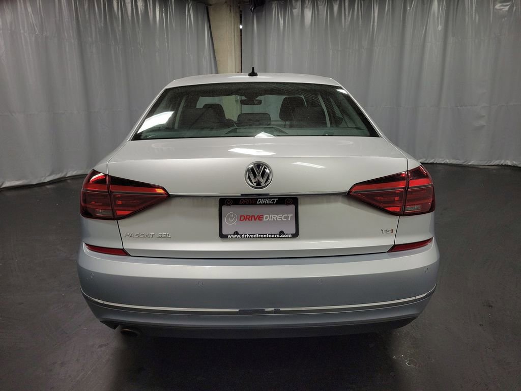 Used 2017 Volkswagen Passat 1.8T SEL Premium image 8