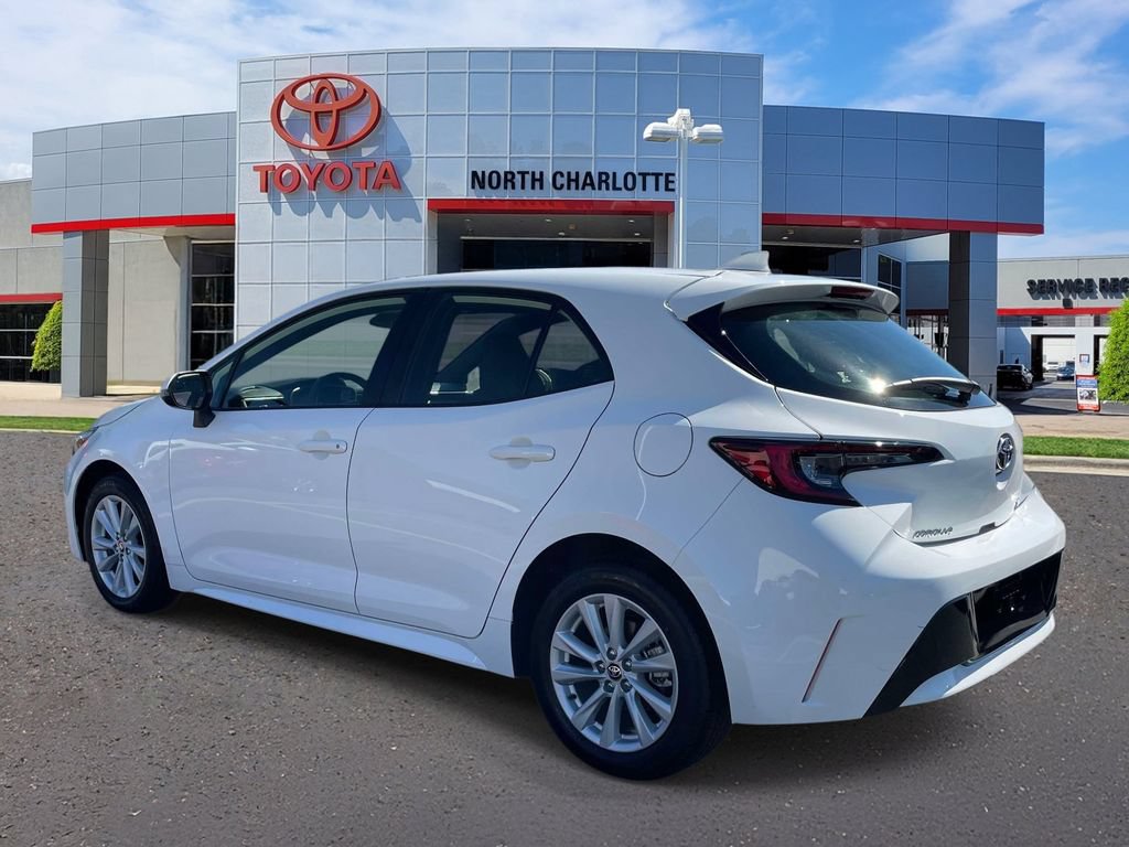 Used 2023 Toyota Corolla SE FWD image 5