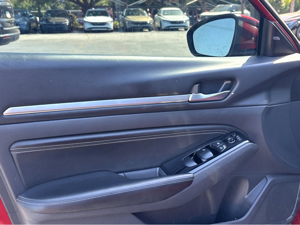 Used 2023 Nissan Altima 2.5 SL FWD image 17