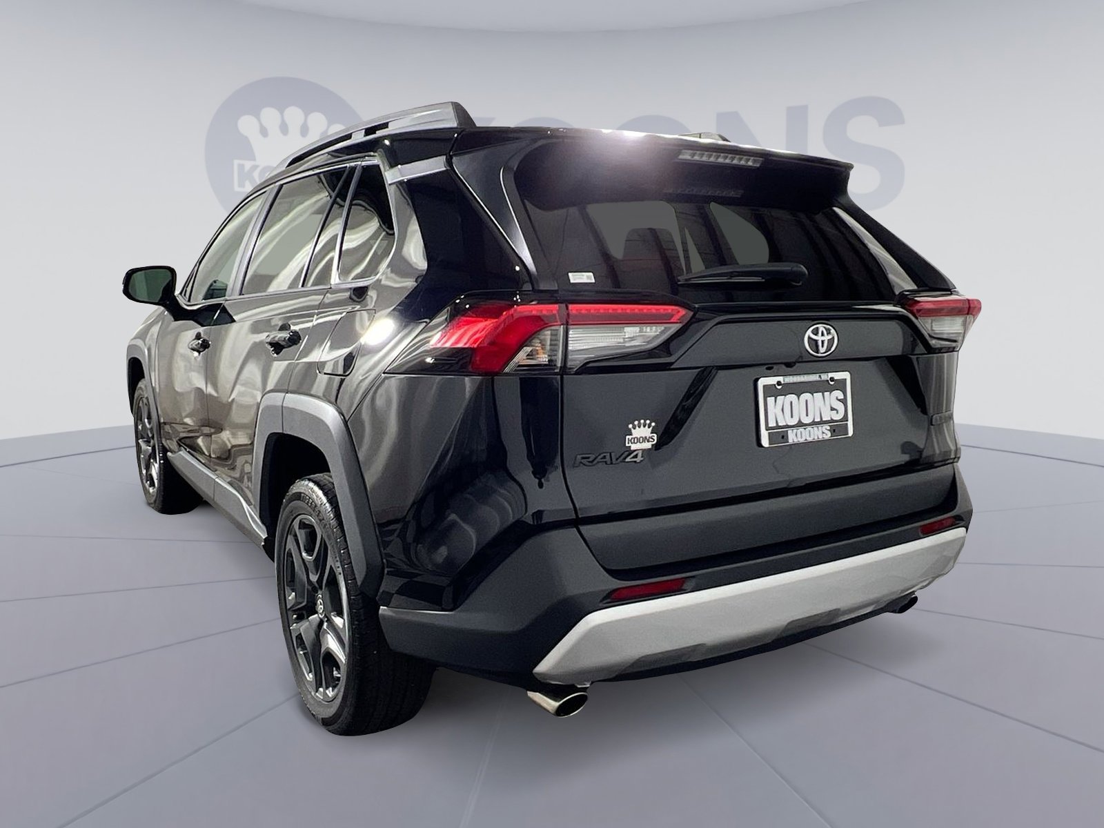 Used 2022 Toyota RAV4 Adventure image 4