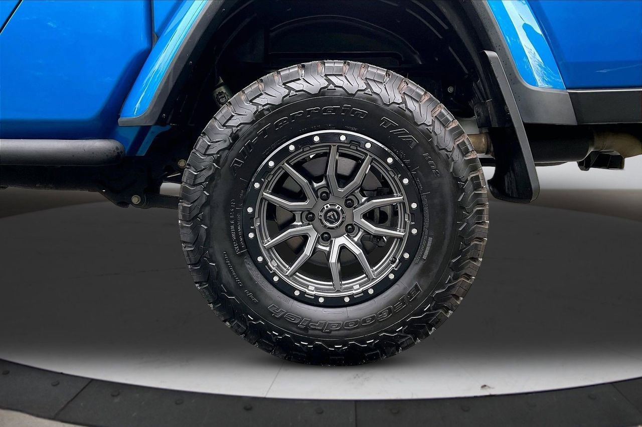 Certified 2021 Jeep Gladiator Overland AWD/4WD image 36