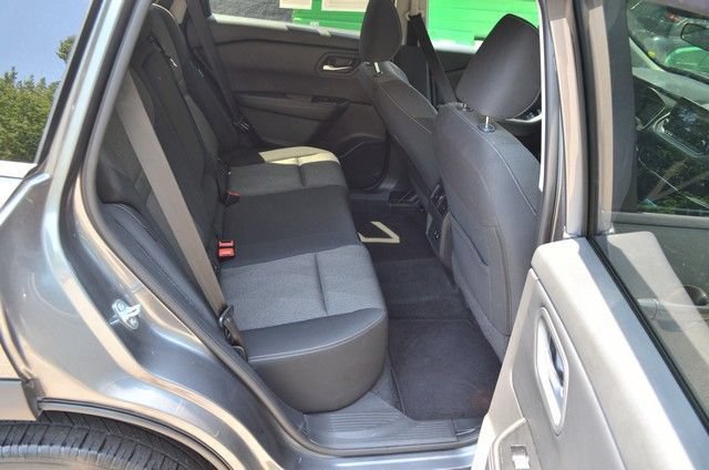 Used 2024 Nissan Rogue SV AWD/4WD image 36