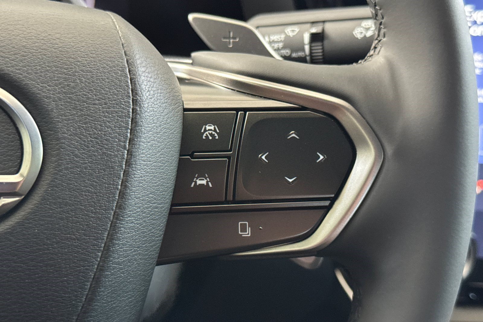 Certified 2026 Lexus RZ 450e AWD w/ Technology Package image 31